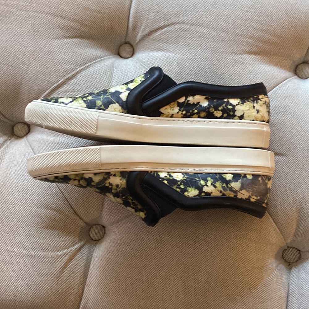 Authentic Givenchy Sneakers - image 4